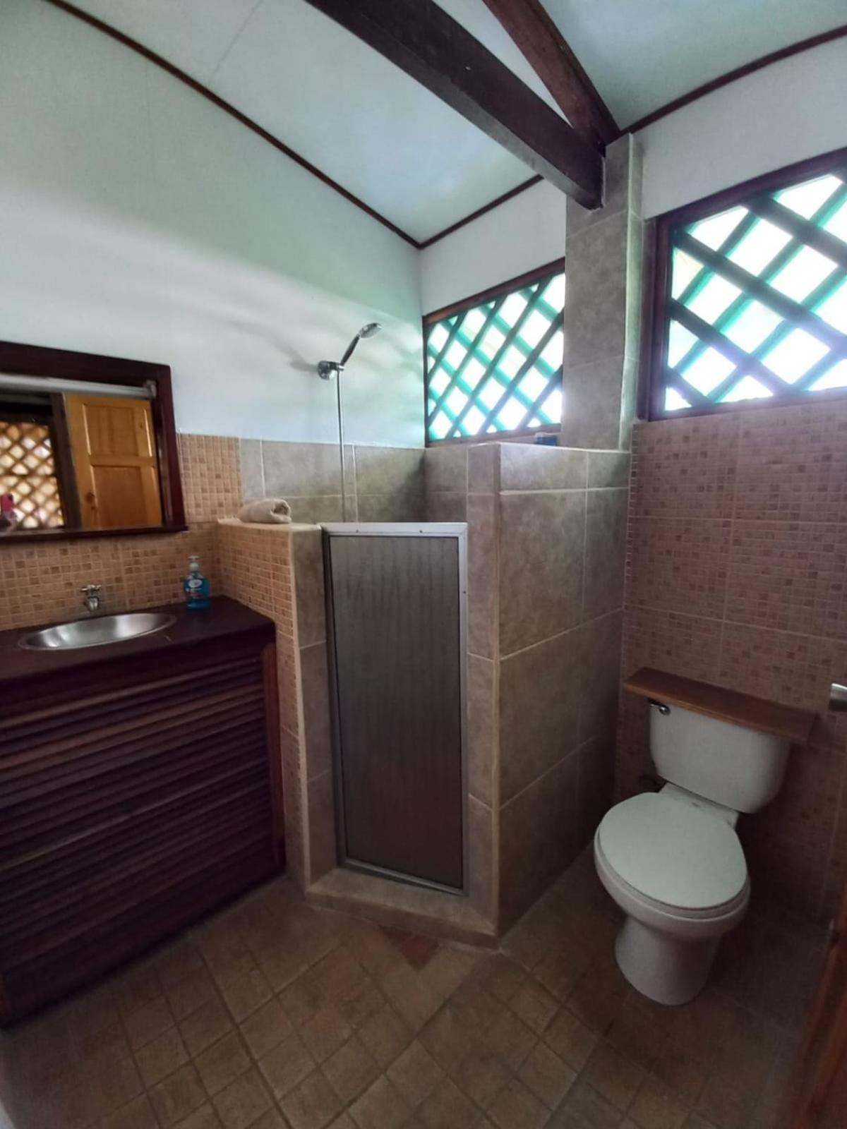 Pagalu Hostel Puerto Viejo de Talamanca ภายนอก รูปภาพ